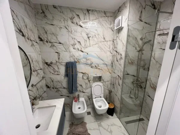 Tirane, shitet apartament 2+1 Kati 2, 119 m² 320.000 € (Rruga Jordan Misja)