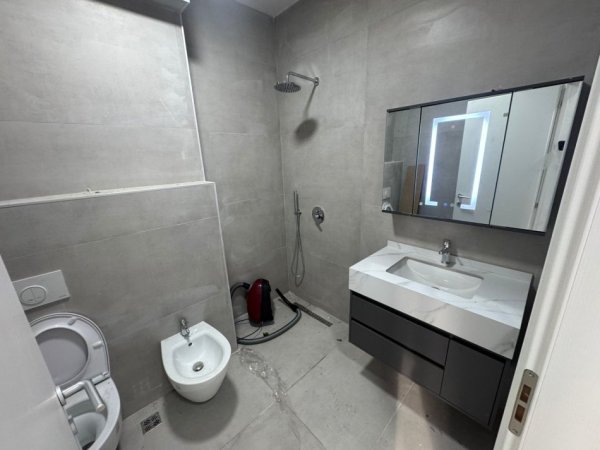 Tirane, jepet me qera apartament 2+1 Kati 6, 90 m² 