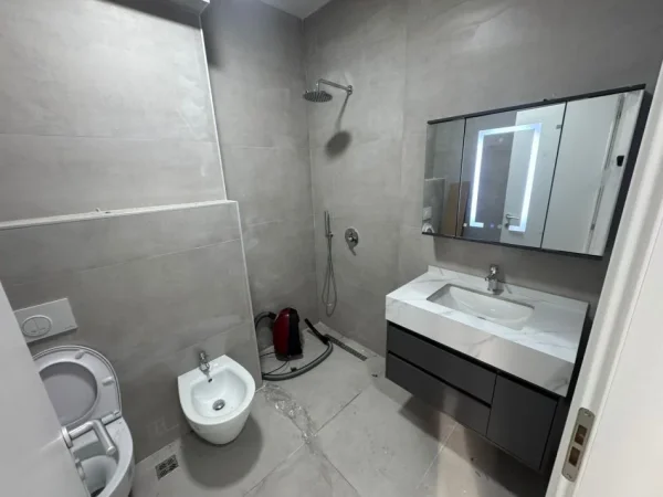 Tirane, jepet me qera apartament 2+1 Kati 6, 90 m² 