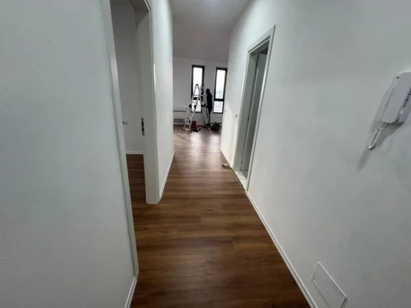 Tirane, jepet me qera apartament 2+1 Kati 6, 90 m² 