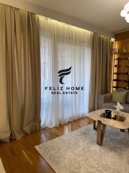 Tirane, jepet me qera 1+1 Kati 2, 75 m² 1.000 € (RRUGA E BARRIKADAVE)