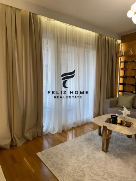 Tirane, jepet me qera 1+1 Kati 2, 75 m² 1.000 € (RRUGA E BARRIKADAVE)