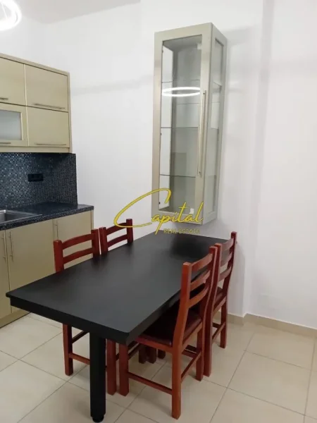 Tirane, jepet me qera apartament 1+1 Kati 1, 66 m² 450 € (ASTIR)