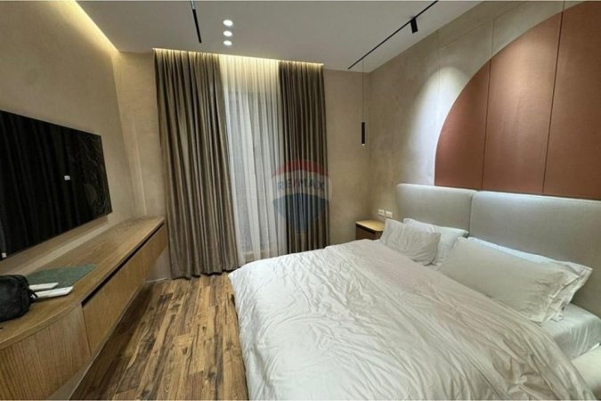 Tirane, shitet apartament 2+1+Ballkon Kati 8, 120 m² 500.000 € (Delijorgji)