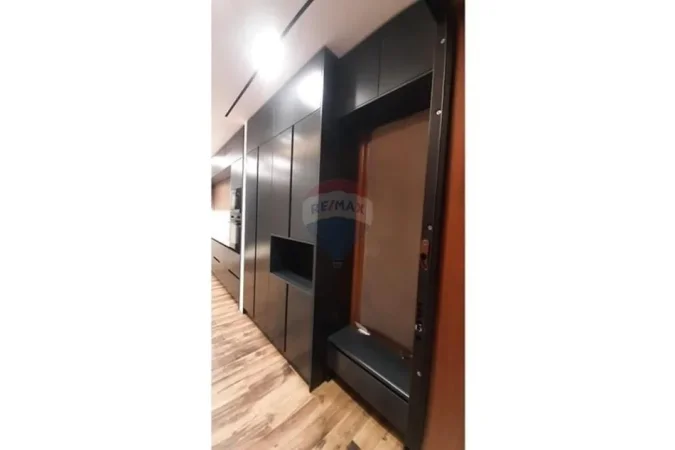 Tirane, shitet apartament 2+1+Ballkon Kati 8, 120 m² 500.000 € (Delijorgji)