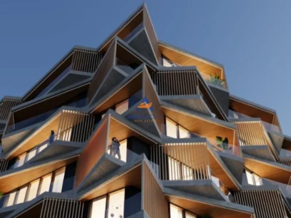 Tirane, jepet me qera ambjent biznesi Kati 5, 83 m² 1.440 € 