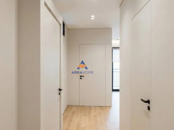 Tirane, jepet me qera ambjent biznesi Kati 5, 83 m² 1.440 € 
