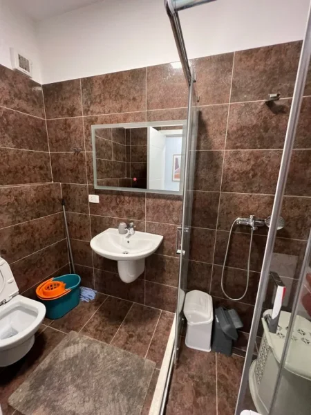Tirane, jepet me qera apartament 2+1 Kati 3, 95 m² 750 € (Rruga Dritan Hoxha)