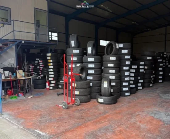 Tirane, jepet me qera magazine Kati 0, 500 m² 1.500 € (kashar)