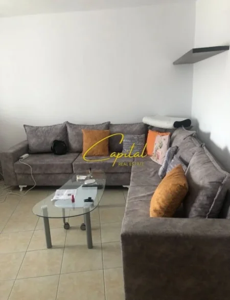 Tirane, jepet me qera apartament 2+1 Kati 5, 80 m² 450 € (LAPRAKE)
