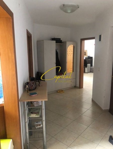 Tirane, jepet me qera apartament 2+1 Kati 5, 80 m² 450 € (LAPRAKE)