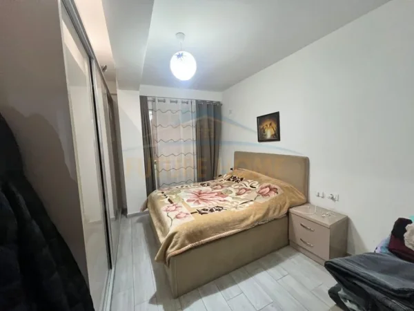 Shqiperi, shitet apartament 2+1 Kati 2, 110 m² 187.000 € (mbrapa Ardenos (tek shinat e trenit))