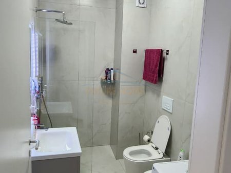 Tirane, shitet apartament 1+1 Kati 0, 50 m² 85.200 € (Rr Dalip Topi)