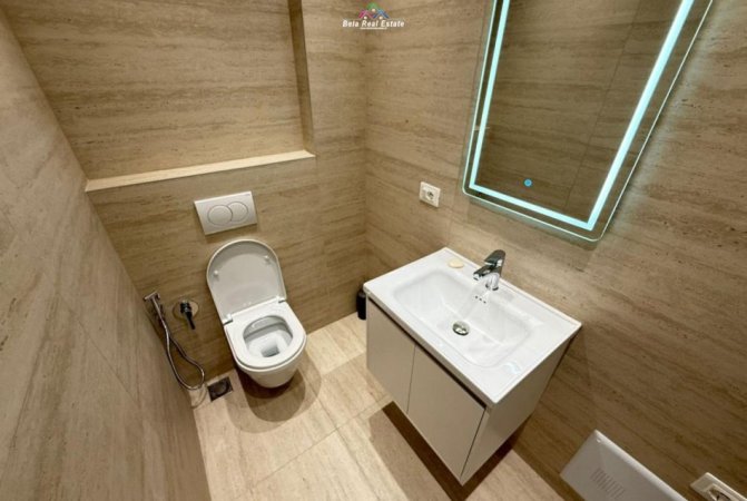 Tirane, jepet me qera apartament 2+1 Kati 5, 120 m² 1.150 € (Qender)