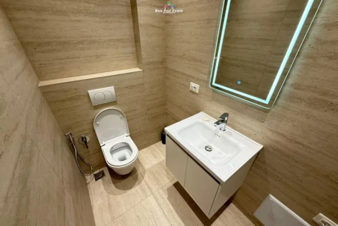 Tirane, jepet me qera apartament 2+1 Kati 5, 120 m² 1.150 € (Qender)