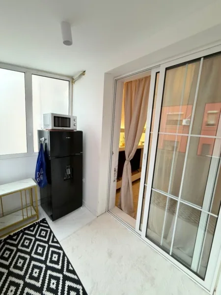 Tirane, shitet apartament 2+1+Ballkon Kati 1, 70 m² 240.000 € (Bllok)