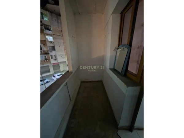 Tirane, shitet apartament 1+1 Kati 3, 57 m² 130.000 € (Mine Peza) !!!!!!1