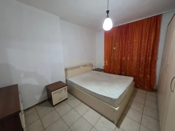 Tirane, shitet apartament 1+1 Kati 3, 57 m² 130.000 € (Mine Peza) !!!!!!1