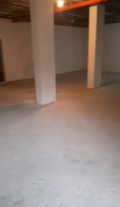 Tirane, jepet me qera magazine Kati 0, 130 m² 700 € (21 DHJETORI)