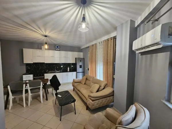 Tirane, jepet me qera apartament 1+1+Ballkon Kati 2, 66 m² 550 € (rrapo hekali)
