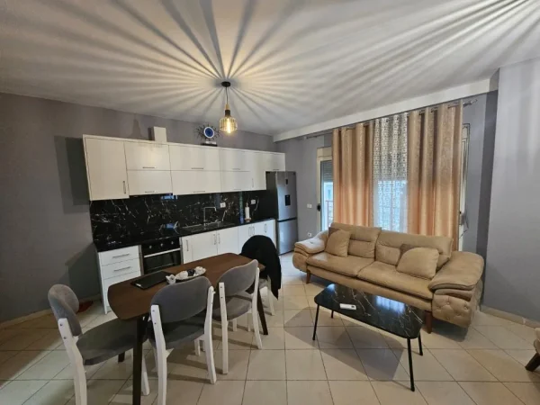 Tirane, jepet me qera apartament 1+1+Ballkon Kati 2, 66 m² 550 € (rrapo hekali)