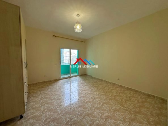 Tirane, jepet me qera apartament 3+1+Ballkon Kati 3, 120 m² 600 € (RRUGA PROKOP MIMA,KOMUNA E PARISIT)