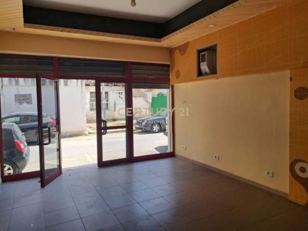 Tirane, jepet me qera dyqan Kati 0, 40 m² 280 Euro (Riza Cerova)