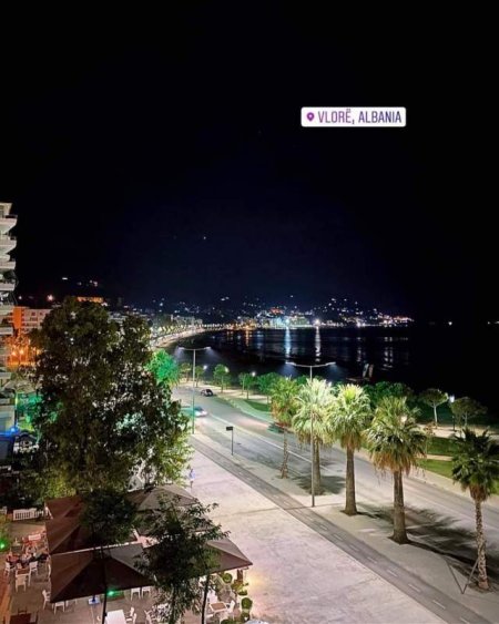 Vlore, jepet me qera apartament 2+1+BLK Kati 8, 55 Euro (Ne fillim te Lungomares)