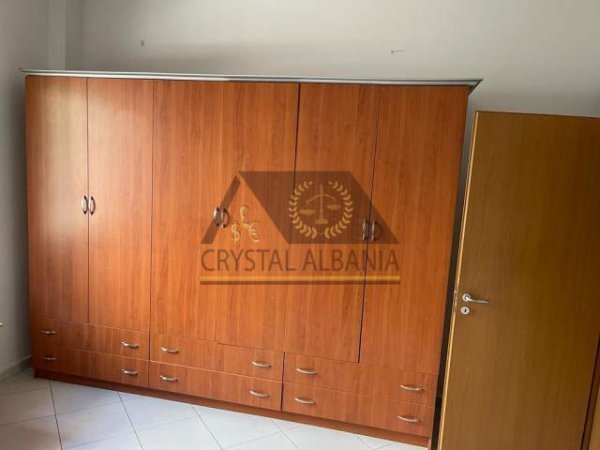 Tirane, jepet me qera apartament 2+1+A Kati 3, 90 m² 350 Euro