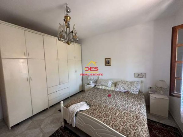 Vlore, shitet shtepi 2 Katshe 470 m² 230.000 Euro (Rruga Janaq Kilica,Vlore)