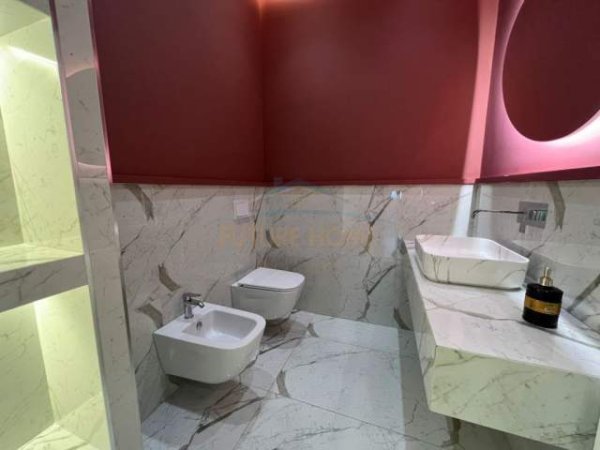 Tirane, jepet me qera apartament 2+1+BLK Kati 5, 180 m² 1.600 Euro (Kopshti Zoologjik)