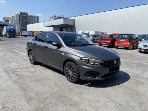 Tirane, shes makine Fiat Tipo Viti 2017, 7.800 Euro