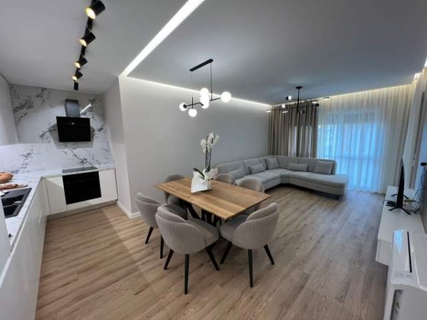 Tirane, jepet me qera apartament 1+1+BLK Kati 3, 70 m² 500 Euro (Xhamlliku)