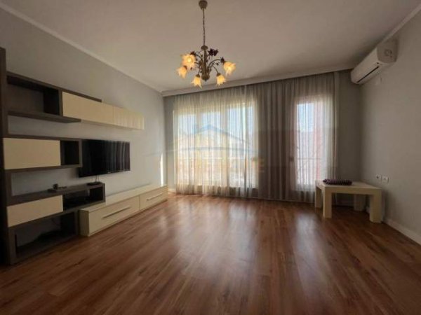 Tirane, shitet apartament 2+1+BLK Kati 8, 95 m² 180.000 Euro (21 Dhjetori)