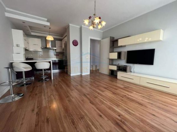Tirane, shitet apartament 2+1 Kati 8, 99 m² 180.000 Euro (21 DHJETORI)