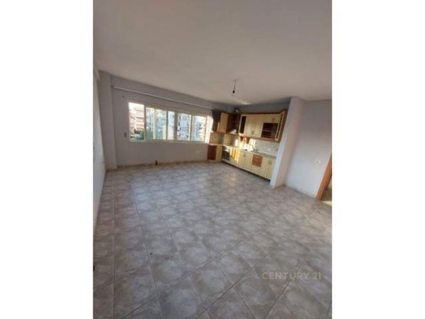 Tirane, shitet apartament 2+1 Kati 5, 107 m² 153.000 Euro