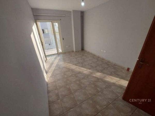 Tirane, shitet apartament 2+1 Kati 5, 107 m² 153.000 Euro