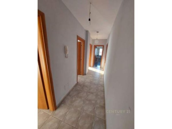 Tirane, shitet apartament 2+1 Kati 5, 107 m² 153.000 Euro