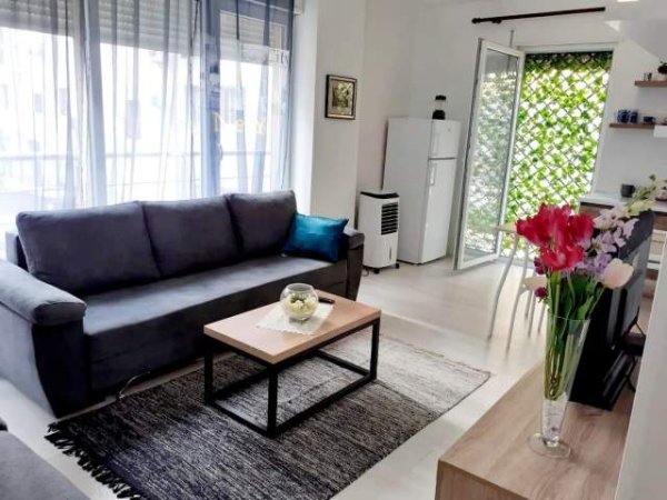 Tirane, ofert apartament 1+1 63 m² 89.000 Euro (Liqeni i Thate ,Rruga Peti)