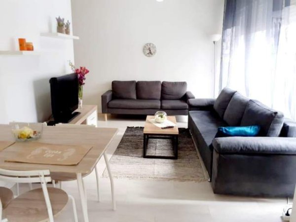 Tirane, ofert apartament 1+1 63 m² 89.000 Euro (Liqeni i Thate ,Rruga Peti)