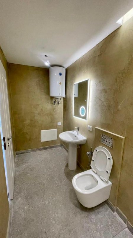 Tirane, shitet apartament 2+1+BLK Kati 8, 137 m² 155.000 Euro (Spitali Amerikan/Bar Artist)