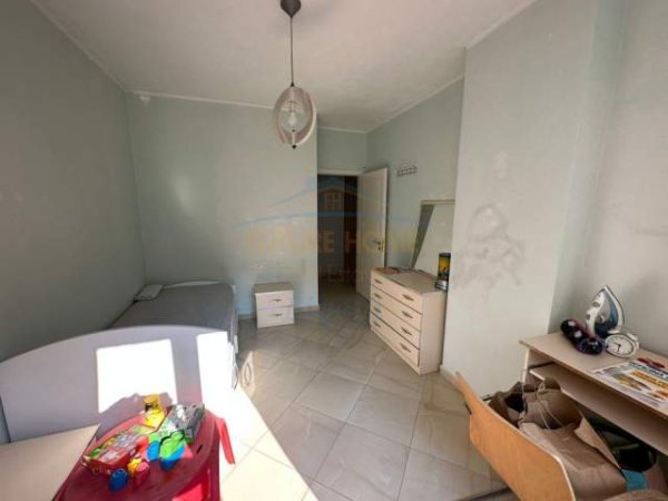 Tirane, shitet apartament 2+1+BLK Kati 5, 98 m² 108.000 Euro (Unaza e Re)