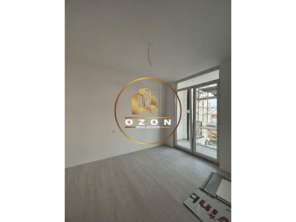 Tirane, jepet me qera apartament 1+1+A+BLK Kati 4, 60 m² 35.000 Leke (TREGU ELEKTRIK)