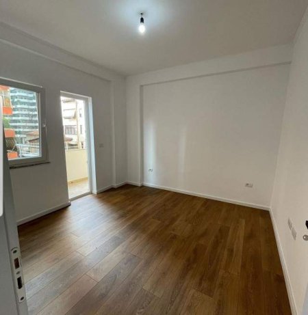 Tirane, shitet apartament 1+1 Kati 4, 62 m² 138.000 Euro (Rruga elbasanit)
