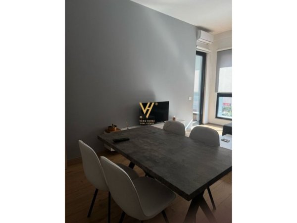 Tirane, jepet me qera apartament 1+1+Ballkon Kati 4, 67 m² 750 € (SQUARE 21)