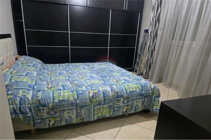 Tirane, jepet me qera apartament 1+1 Kati 5, 75 m² 550 € (rruga e kavajes)