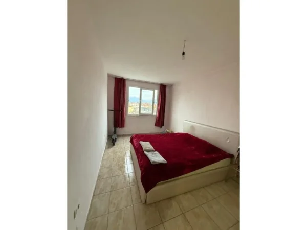 Tirane, shitet apartament 1+1+Ballkon , 67 m² 100.000 € 