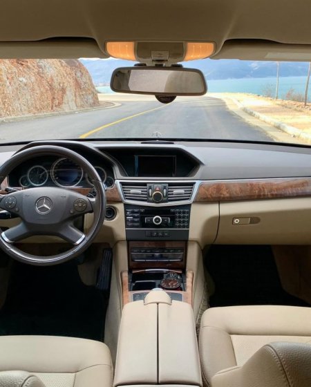 Tirane, shes Mercedes Benz E class 200 BlueEfficiency 2012 8.500 € i diskutueshem