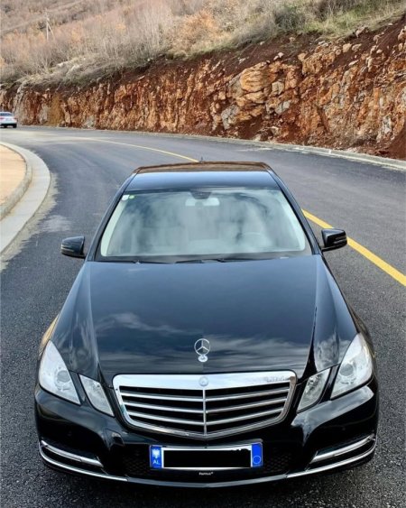 Tirane, shes Mercedes Benz E class 200 BlueEfficiency 2012 8.500 € i diskutueshem