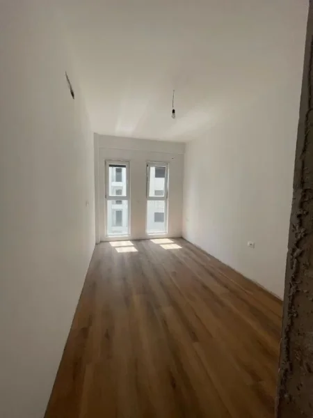 Tirane, shitet apartament duplex 3+1+Ballkon Kati 3, 134 m² 133.200 € (Paskuqan)